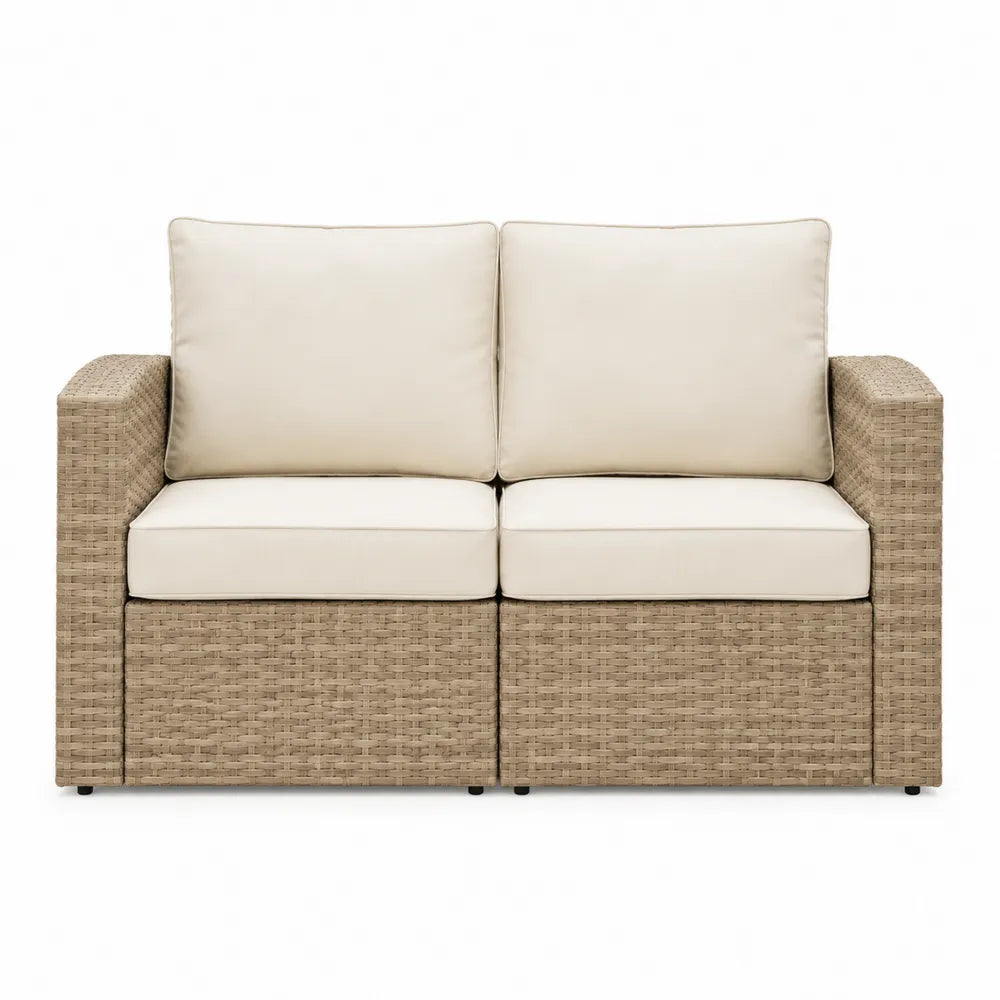 Beżowa sofa dwuosobowa z technorattanu